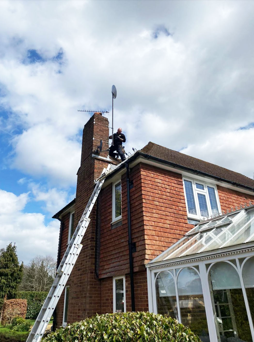 Installation of dish on beautiful property in the Kent town of Maidstone. The house was tiled on every wall so dishy was installed on chimney and cable run straight down to lounge.