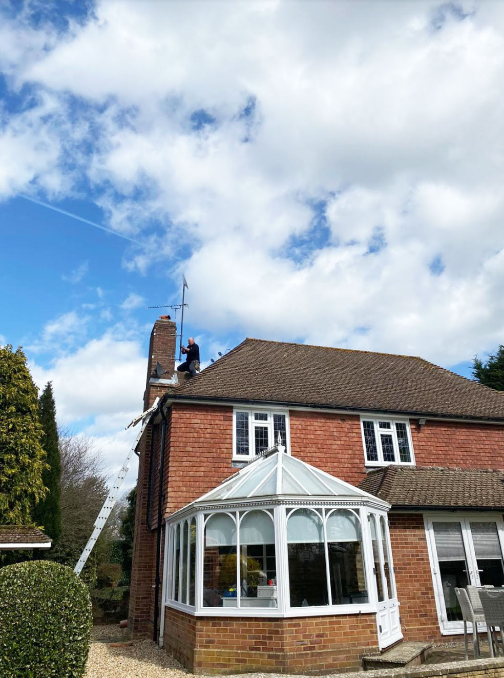 Installation of dish on beautiful property in the Kent town of Maidstone. The house was tiled on every wall so dishy was installed on chimney and cable run straight down to lounge.